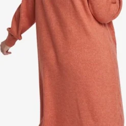 EVIVA - Gebreide Jurk Met Rolkraag - Lichtbruin -Dameskleding Verkoop 327x840 1