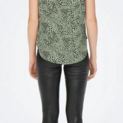 ONLY ONLVIC S/S AOP TOP NOOS PTM 10 ONLY ONLVIC S/S AOP TOP NOOS PTM -Dameskleding Verkoop 368x840 1