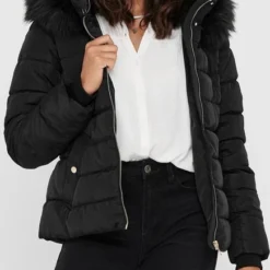 ONLY ONLCAMILLA QUILTED FURHOOD JACKET CC OTW Dames Jas - Maat L 14 ONLY ONLCAMILLA QUILTED FURHOOD JACKET CC OTW Dames Jas - Maat L -Dameskleding Verkoop 436x840 2