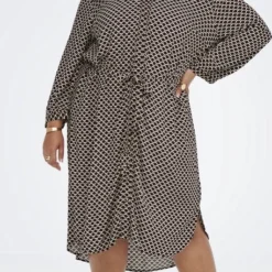 ONLY CARMAKOMA CARANITA DENIZIA 3/4 SHIRT BLK DRESS AOP Dames Blouse - Maat 48 -Dameskleding Verkoop 457x840 3