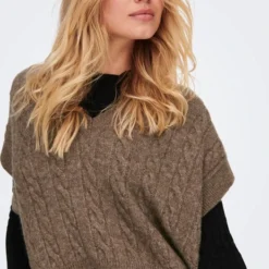 ONLY ONLMELODY VEST KNT NOOS Dames Trui - Maat L -Dameskleding Verkoop 525x840 3