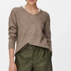 ONLY ONLCAMILLA V-NECK L/S PULLOVER KNT NOOS Dames Trui - Maat XL -Dameskleding Verkoop 527x840 1