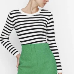 Trendyol Vrouwen Standaard Basis Trui -Dameskleding Verkoop 532x840