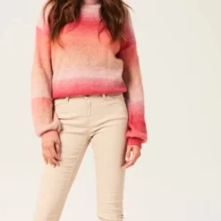 GARCIA Dames Trui Rood - Maat L 20 GARCIA Dames Trui Rood - Maat L -Dameskleding Verkoop 544x840 5