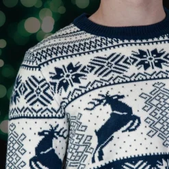 Goedewaere Kersttrui Dames En Heren - Noorse Trui - Wintertrui - Katoen - Scandinavisch - Foute Kersttrui - Blauw (L) 7 Goedewaere Kersttrui Dames En Heren - Noorse Trui - Wintertrui - Katoen - Scandinavisch - Foute Kersttrui - Blauw (L) -Dameskleding Verkoop 550x550 37