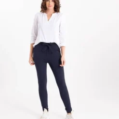 Blauwe Broek/Pantalon Van Je M'appelle - Dames - Travelstof - Maat S - 10 Maten Beschikbaar -Dameskleding Verkoop 550x646
