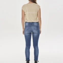 ONLY ONLSILVERY S/S V NECK LUREX TOP JRS NOOS Dames T-shirt - Maat XL -Dameskleding Verkoop 550x699 5