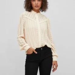 Vila Blouse Vichikka L/s Lace Shirt/3s 14081445 Birch Dames Maat - S -Dameskleding Verkoop 550x699 9