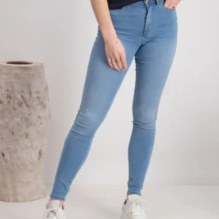 ONLY ONLROYAL LIFE HW SK JEANS BJ13333 NOOS Dames Jeans - Maat L -Dameskleding Verkoop 550x711 66