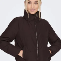 Only Jas Onldolly Short Puffer Jacket Otw No 15205371 Mulch Dames Maat - S -Dameskleding Verkoop 550x718 3