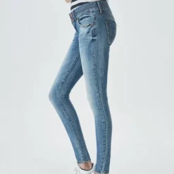 LTB Jeans LTB Julita X Jeans Volwassenen Lichtblauw -Dameskleding Verkoop 550x733 105