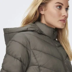 ONLY ONLMAGGIE X-LONG PUFFER CC OTW Dames Gequilte Jas - Maat L -Dameskleding Verkoop 550x733 194
