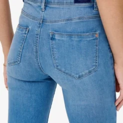 ONLY ONLWAUW LIFE HW SK FLARE BJ759 NOOS Dames Jeans - Maat XL -Dameskleding Verkoop 550x733 240