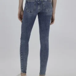 LTB Jeans LTB Nicole Jeans Volwassenen Lichtblauw -Dameskleding Verkoop 550x733 36