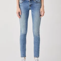 LTB Jeans LTB Nicole Jeans Volwassenen Lichtblauw 47 LTB Jeans LTB Nicole Jeans Volwassenen Lichtblauw -Dameskleding Verkoop 550x733 428