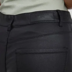VERO MODA VMSEVEN NW SS SMOOTH COATED PANTS NOOS Dames Broek - Maat XL 10 VERO MODA VMSEVEN NW SS SMOOTH COATED PANTS NOOS Dames Broek - Maat XL -Dameskleding Verkoop 550x733 497