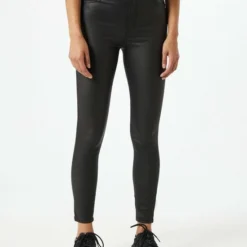 JDYNEWTHUNDER COATED HIGH SKN PNT NOOS -Dameskleding Verkoop 550x733 509