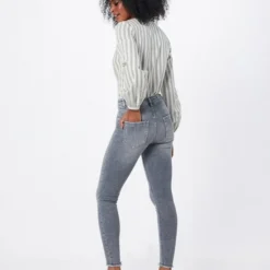 Only Jeans Onlblush Mid Sk Ank Raw Jns Rea0918 15188520 Grey Demin Dames Maat - W26 X L34 -Dameskleding Verkoop 550x733 554