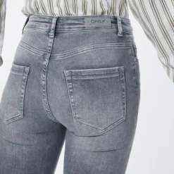 Only Jeans Onlblush Mid Sk Ank Raw Jns Rea0918 15188520 Grey Demin Dames Maat - W26 X L34 -Dameskleding Verkoop 550x733 555