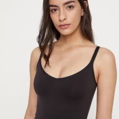 PIECES PCBALLROOM LONG SINGLET NOOS BC Dames Top - Maat L/XL -Dameskleding Verkoop 550x733 574