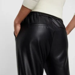 VERO MODA VMEVA MR LOOSE STRING COATED PNT GA NOOS Dames Broeken - Maat L X L30 -Dameskleding Verkoop 550x733 583