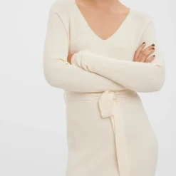 Vero Moda VMGOLD RIB LS SHORT V-NCK BELT DRESS REP Dames Jurk Birch - Maat S -Dameskleding Verkoop 550x733 602