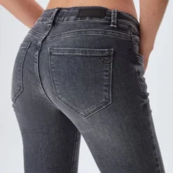 LTB Jeans LTB Nicole Jeans Volwassenen Lichtblauw -Dameskleding Verkoop 550x733 622