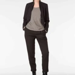 Yest Jasje Coretta - Yest -Dameskleding Verkoop 550x737 1