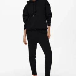 Only Broek Onlpopsweat Every Easy Pnt Noos 15236294 Black Dames Maat - W30 X L34 -Dameskleding Verkoop 550x784 3