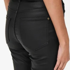 JDY JDYNEWTHUNDER COATED HIGH SKN PNT NOOS Dames Broeken - Maat M -Dameskleding Verkoop 550x814 22