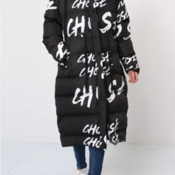 Merkloos Zwarte Jas Choose Graffiti - Maat SM - Merk AIKHA - Dikke Gewatteerde Lange Jassen - Print