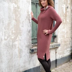 Knit Factory Jamie Gebreide Dames Jurk - Zwart - 40/42 - Knielengte - Met Opstaande Kraag -Dameskleding Verkoop 550x824 145