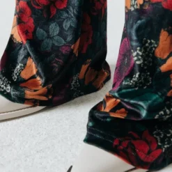 Colourful Rebel Jolie Velvet Broek Multicolor Dames - Polyester - M -Dameskleding Verkoop 550x824 97