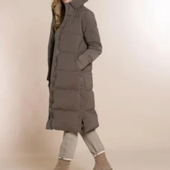 Geisha Jas Lange Puffer Winterjas Met Capuchon 28525 21 Taupe Dames Maat - XL 12 Geisha Jas Lange Puffer Winterjas Met Capuchon 28525 21 Taupe Dames Maat - XL -Dameskleding Verkoop 550x825 202