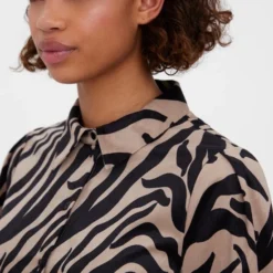 Vero Moda Blouse Vmida Ls Corduroy Shirt Wvn 10273371 Silver Mink/irma Dames Maat - M -Dameskleding Verkoop 550x825 215