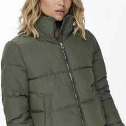 ONLY ONLDOLLY SHORT PUFFER JACKET OTW NOOS Dames Jas - Maat M 23 ONLY ONLDOLLY SHORT PUFFER JACKET OTW NOOS Dames Jas - Maat M -Dameskleding Verkoop 550x828 1